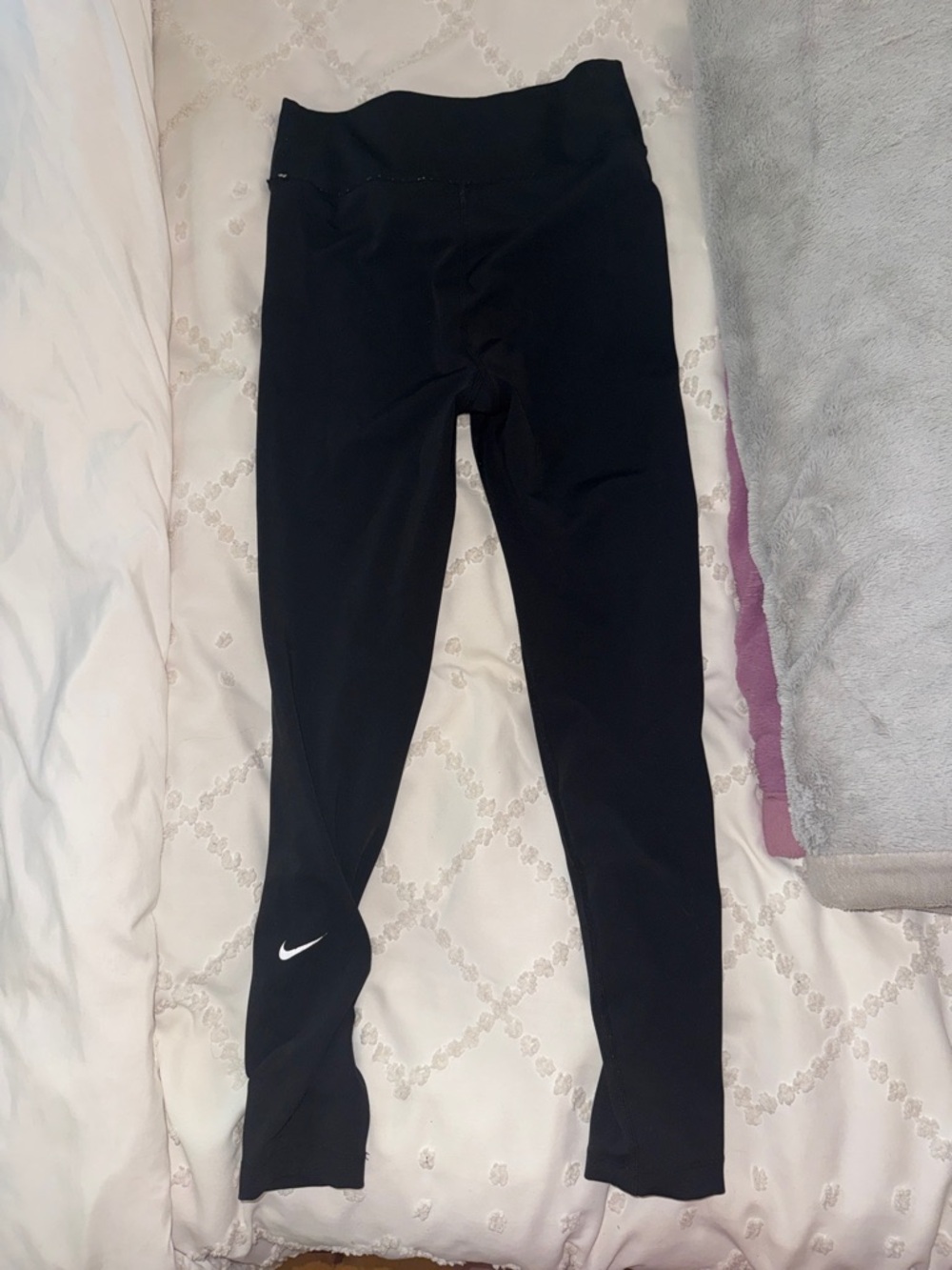 Nike Black Kids' Performance Leggings with White Swoosh**